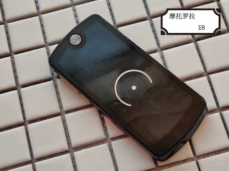 摩托罗拉多功能最新款手机,摩托罗拉经典v系列手机