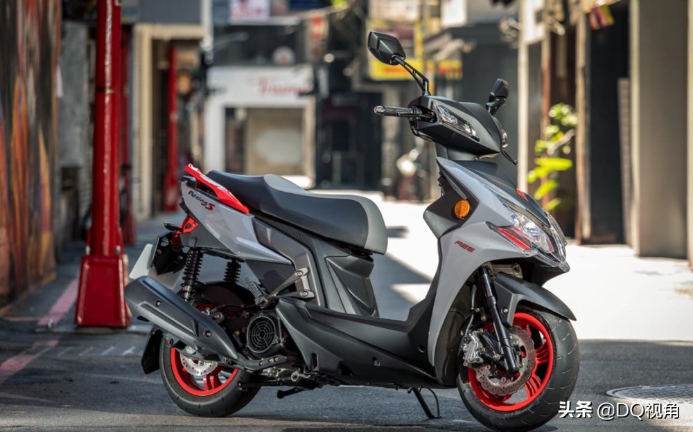 光阳racing150踏板发动机怎么样,光阳like150踏板摩托车用车感受