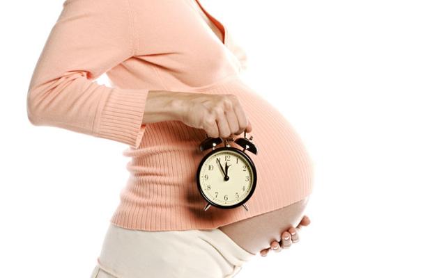 孕晚期怎么判断是否可以顺产,孕晚期有5种感受说明胎儿入盆