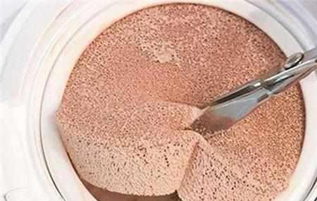 气垫上妆不均匀怎么办,什么气垫既持妆又不卡粉