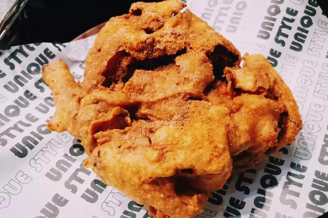 广州爆火的韩国年糕火锅 (韩国美食一条街部队火锅)