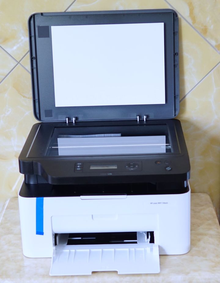 居家好帮手投影仪,惠普激光多功能一体机136w