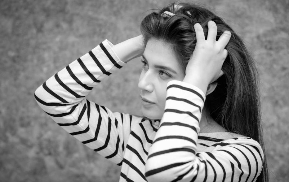 “花呗借呗不向大学生开放”上热搜:女孩从小缺钱,长大会怎么样