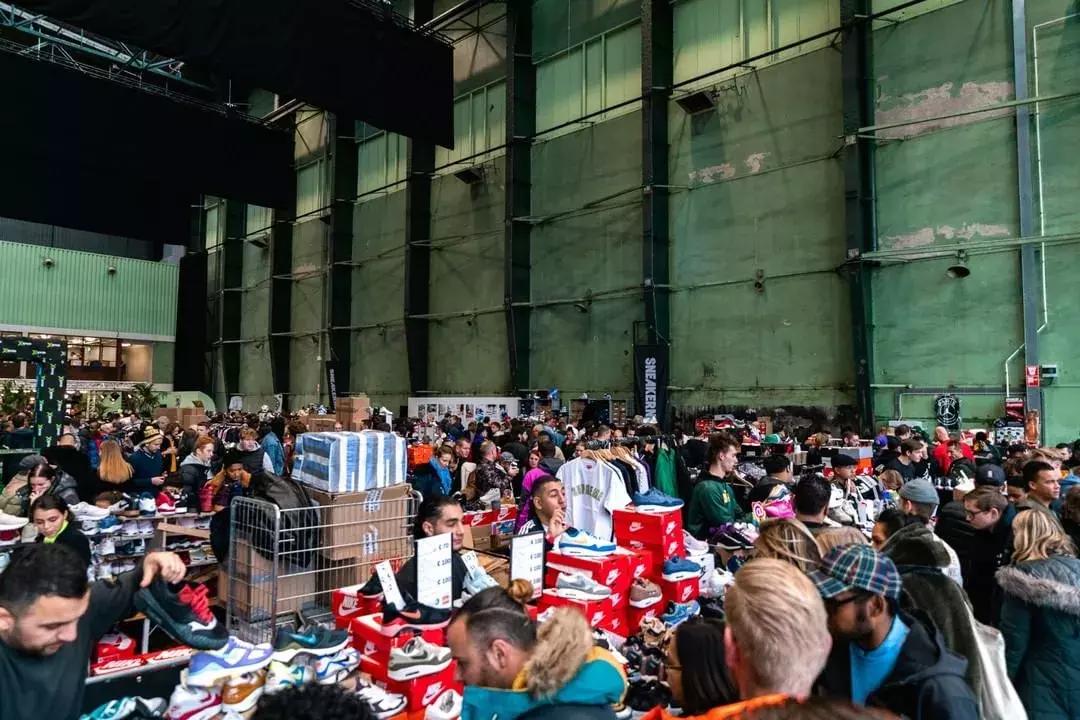 为了买鞋努力搬砖,为了买鞋省钱