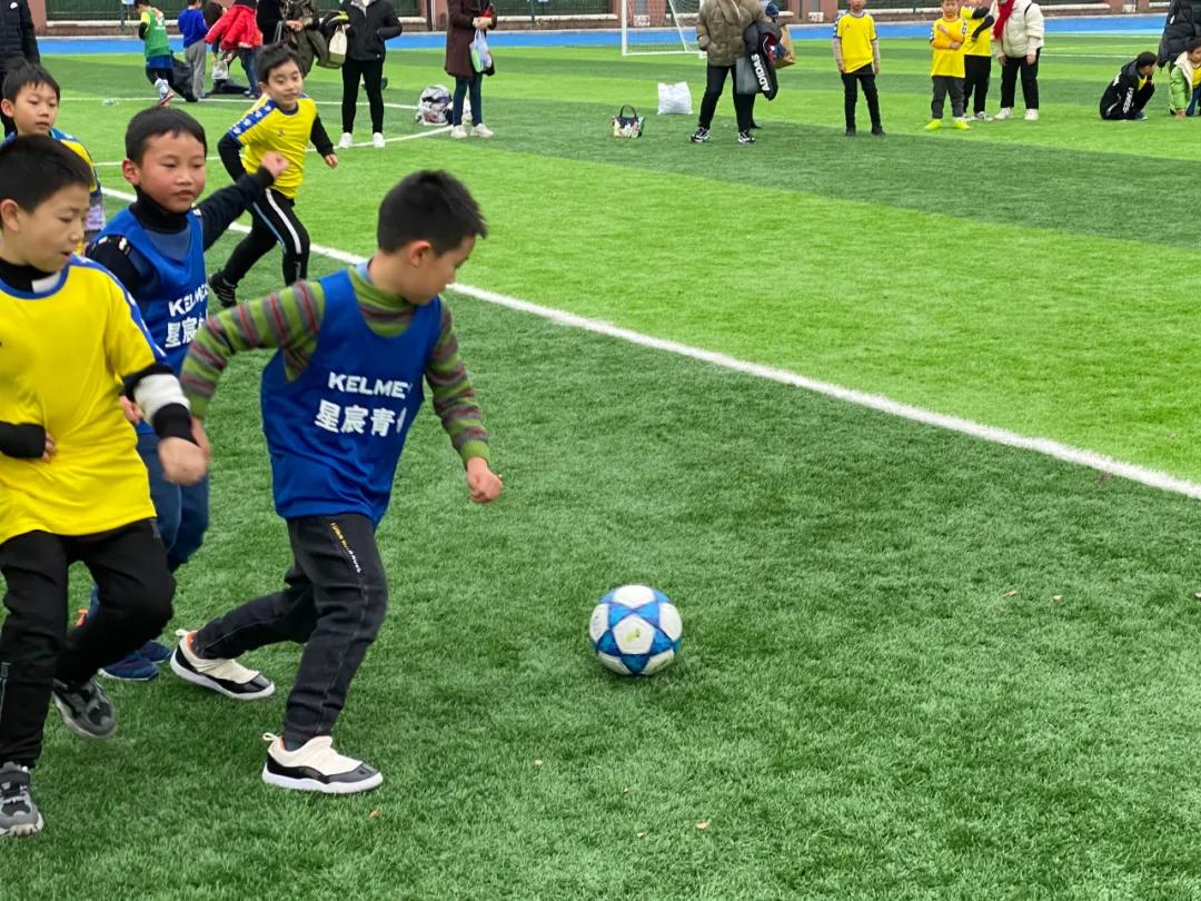 魅力足球绿荫筑梦,魅力足球描绘梦想