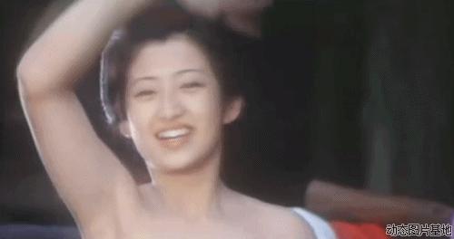 山口百惠结婚后的采访中日字幕,山口百惠说自己要当个合格的妻子