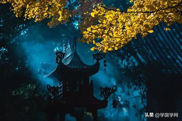 不怕红面关公就怕白面菩萨,不怕红脸关公就怕黑脸包公