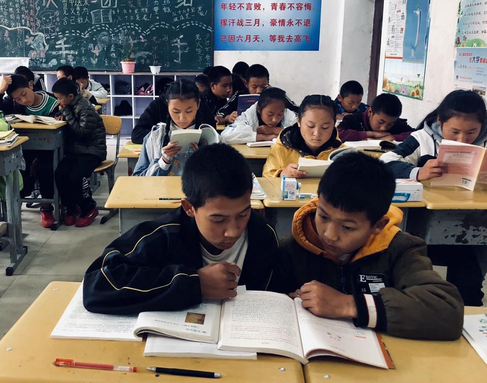 一名支教老师的别样青春,支教老师西藏感人视频