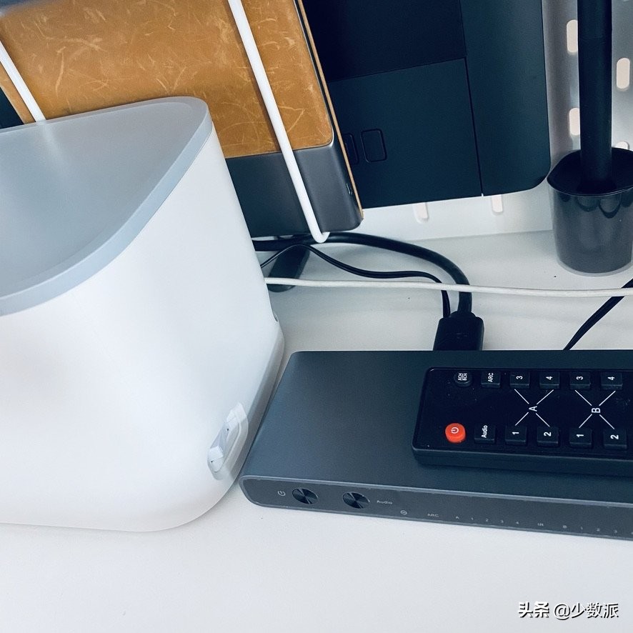 工作娱乐自由切换,工作时玩游戏怎么切换到桌面