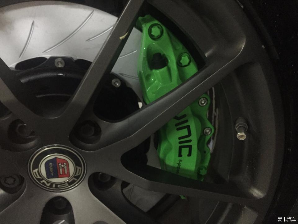 宝马3系换tei刹车,宝马3系的自动刹车功能测试