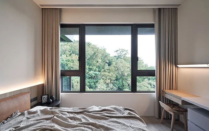 卧室灯光如何布置不刺眼,卧室吸顶灯怎么改造不刺眼