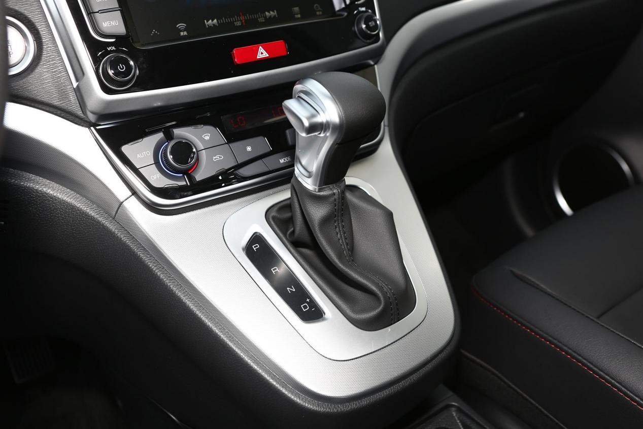 价格实惠量又足哈弗m6,4万多买20年的哈弗m6值得吗