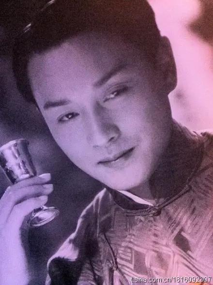 张国荣复出后的这张经典专辑，已走过四分之一个世纪