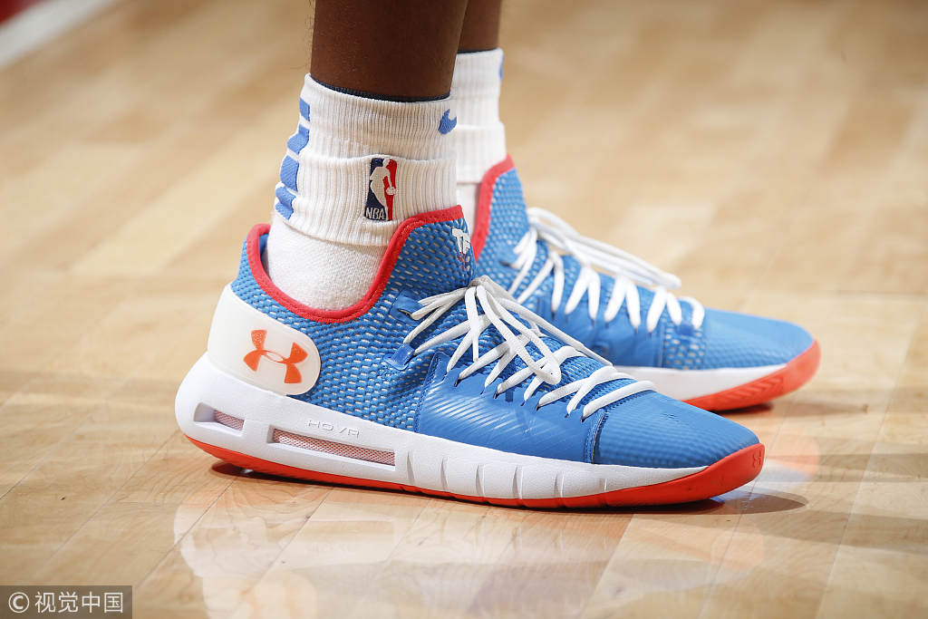 NBA今日球鞋精选：新配色UACurry5来了！库里穿它致敬老爹