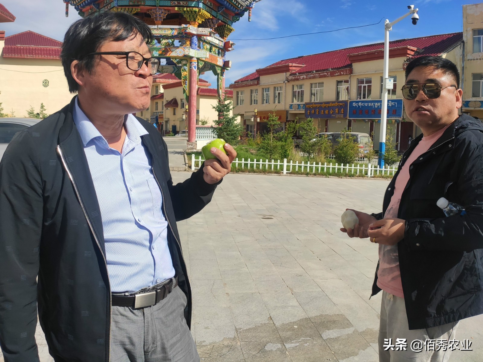 做卖水果的生意好吗,做水果生意都要自己去拉货吗