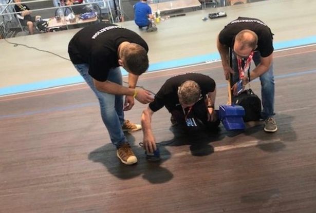 自行车被螺丝钉扎胎了后续,男子被自行车铁架子刺穿