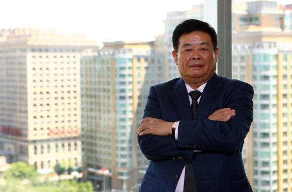 玻璃大王曹德旺谈和妻子离婚,玻璃大王曹德旺欲娶红颜知己现状