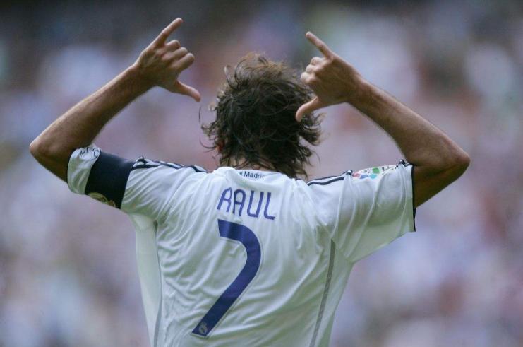 足球历史最强7号c罗,史上最伟大运动员c罗