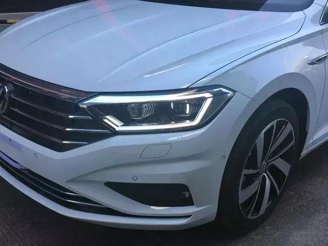 全新一代速腾长轴距版,2019款全新速腾上市