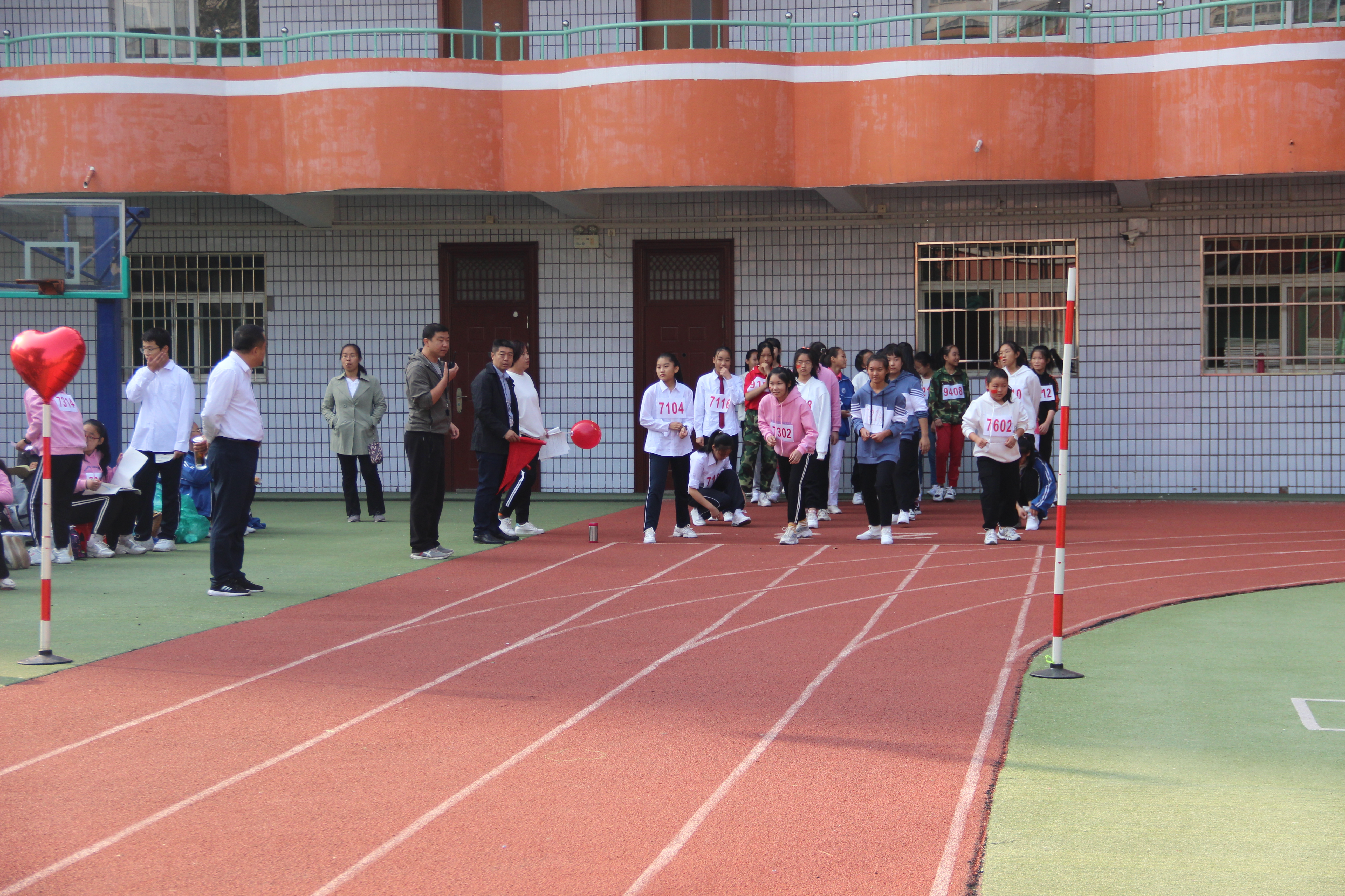 太原市四十八中中学生运动会,校运会激情点燃梦想拼搏铸就辉煌