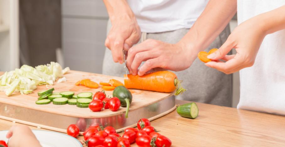 厨房抽油烟机黑科技,油烟机智洗功能