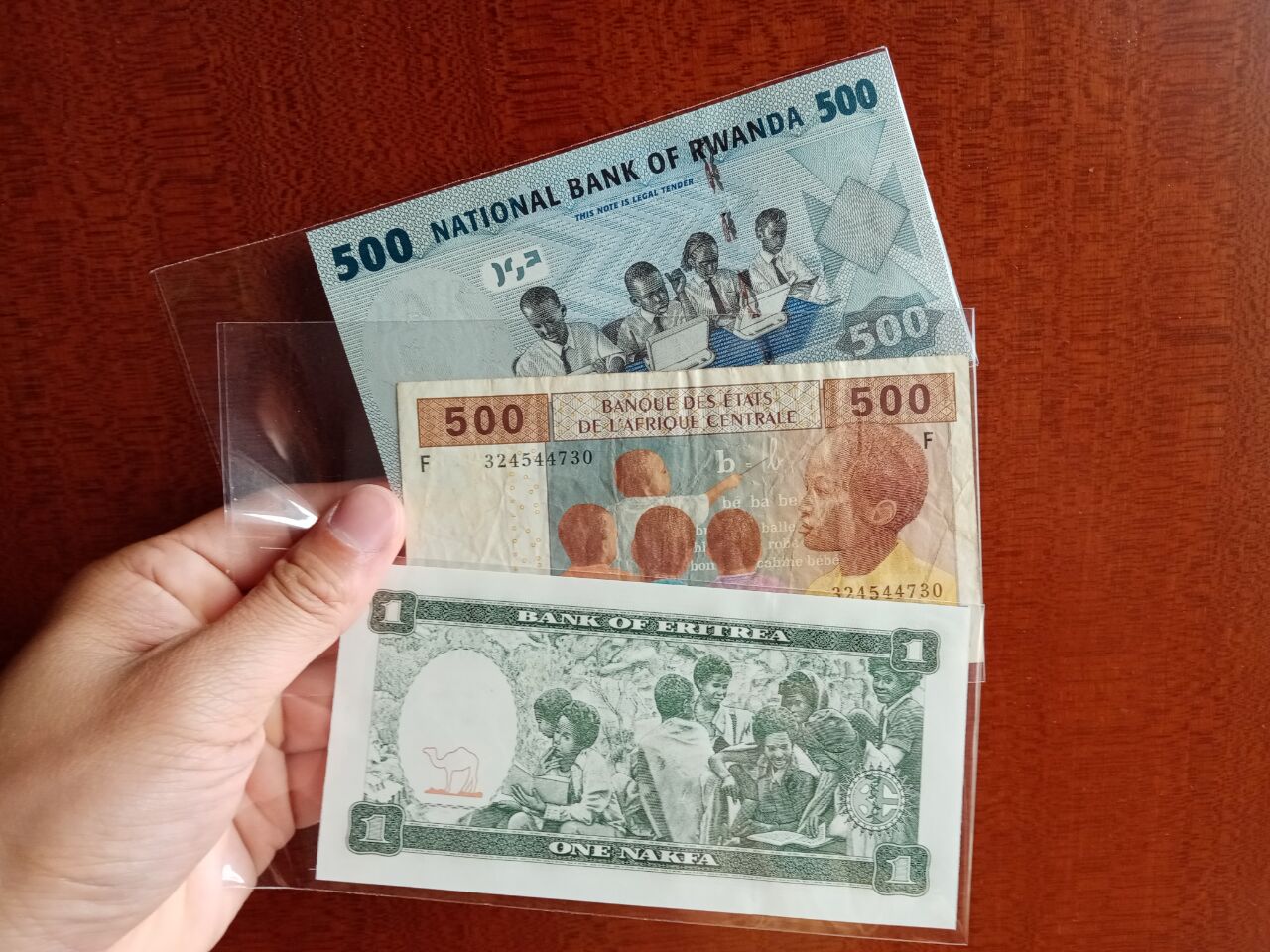 欢度六一、同一个世界同一个节日，钞票上那些不同国家的孩子们