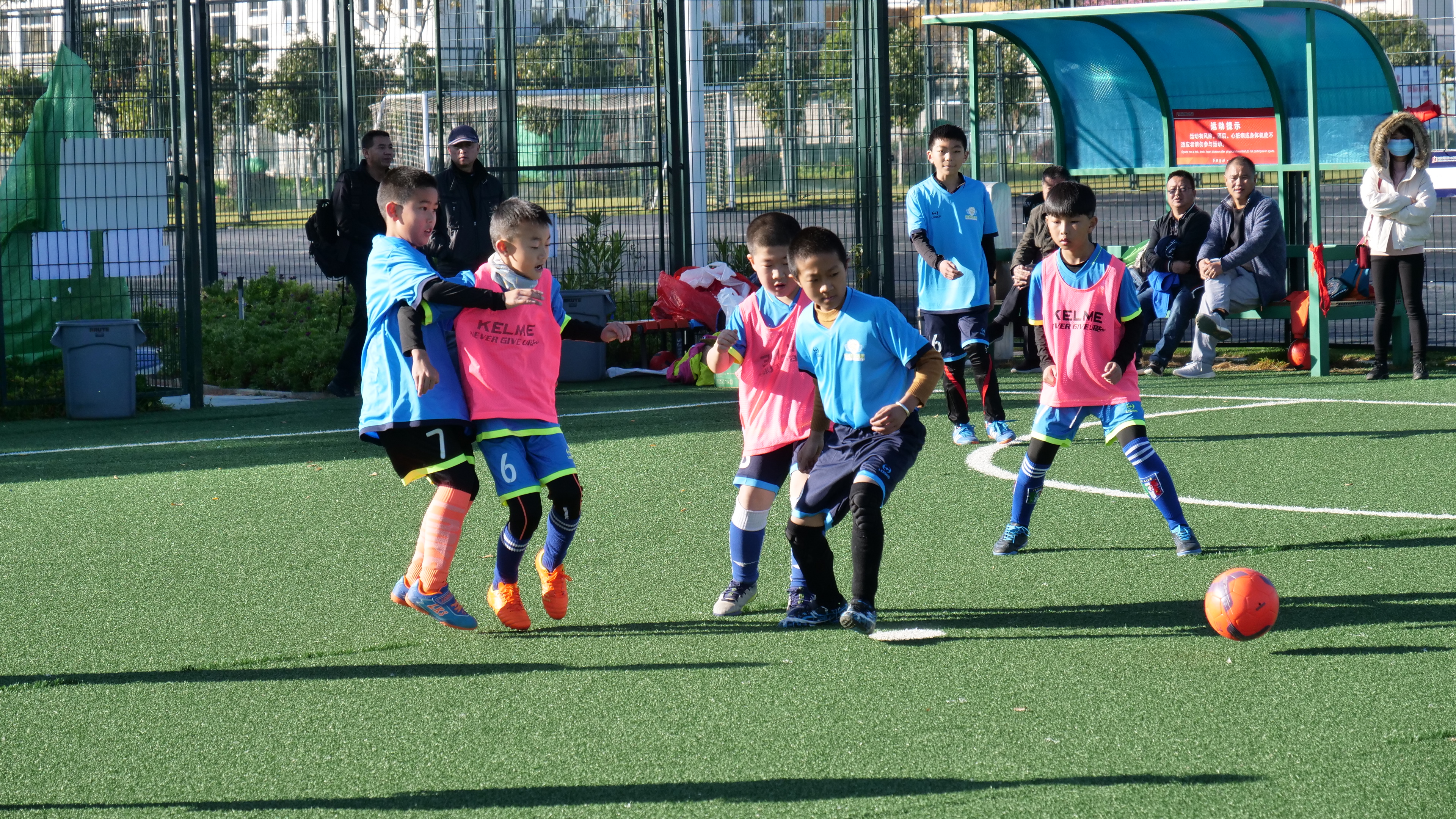 累了么科技待遇怎么样,助力青少年足球普及