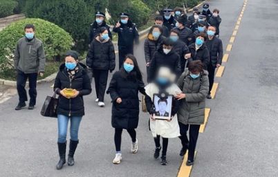 【战疫“警”色15】五小时抢救后醒来，他对身边战友说了这句话……