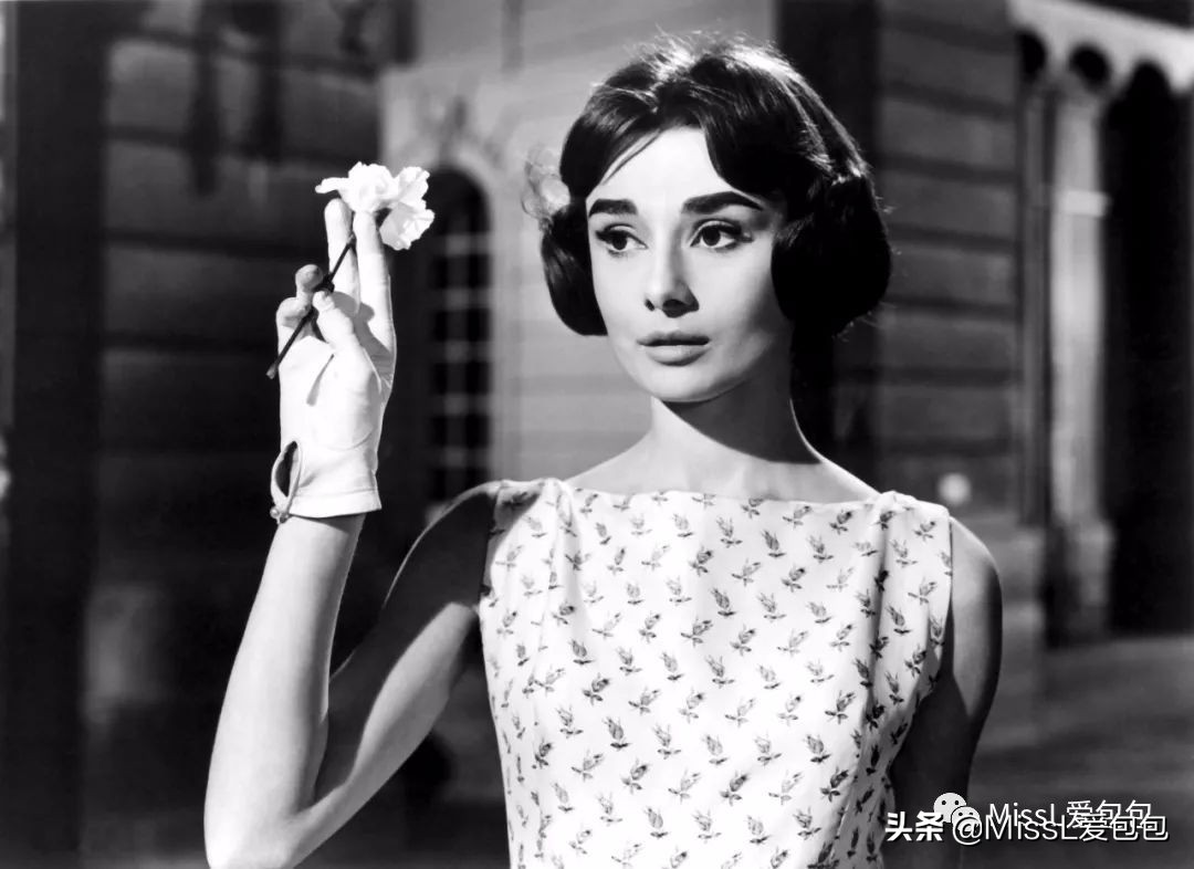 纪梵希givenchygvc绑带限定款,givenchy纪梵希2023新款连帽外套