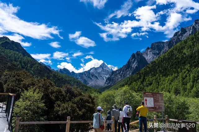 4500米稻城亚丁徒步多少小时,稻城亚丁四千多米海拔爬山四小时