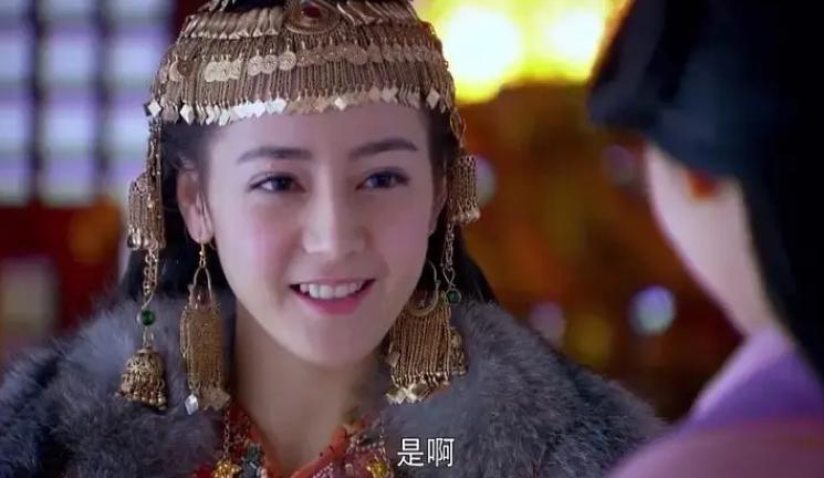 《长歌行》迪丽热巴咧嘴大笑,烤瓷牙“抢镜”忒显老