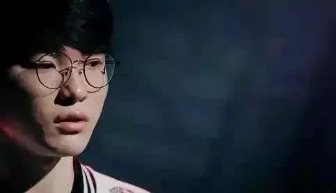 斗鱼稳健棍视频,各大职业选手对稳健棍的评价