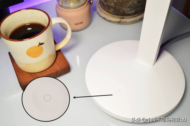 飞利浦智睿国aa级别台灯测评,国a级和国aa级台灯