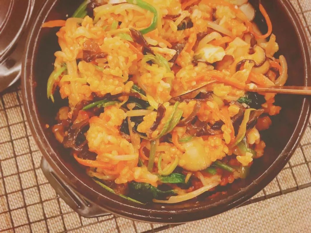 韩国石锅拌饭详细介绍,石锅拌饭4人餐
