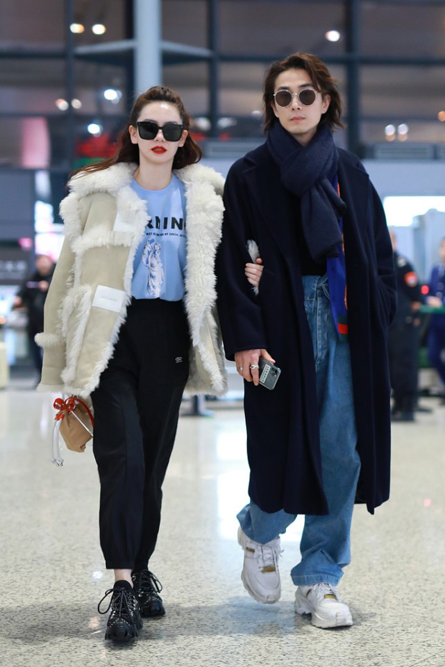 戚薇的穿搭接地气,戚薇和韩国老公