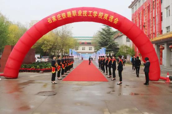 初中毕业学什么手艺有前途,初中毕业学什么技术有前途