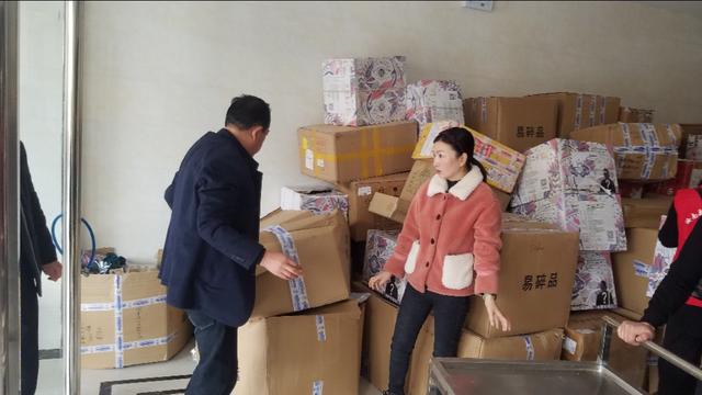 汝星火志愿者助力2019汇品万货“养老助残”大型公益捐赠活动