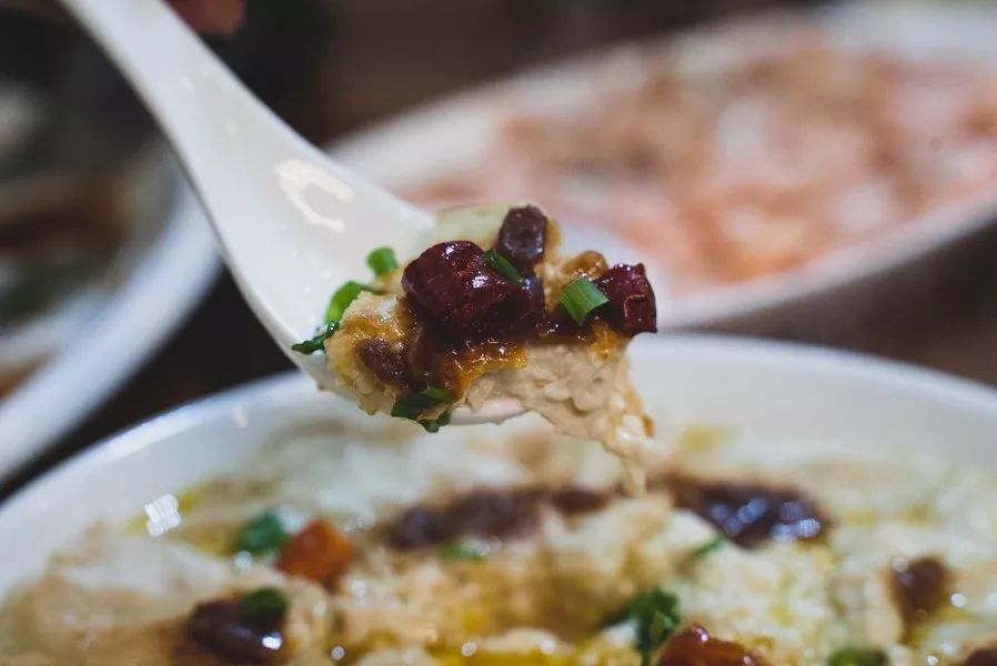 为了吃美食去外地,为了吃儿时的味道跑到一个地方