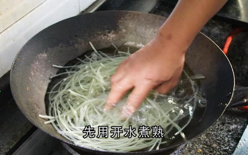 想吃酸辣粉教你方法,您知道酸辣粉怎么做才好吃吗