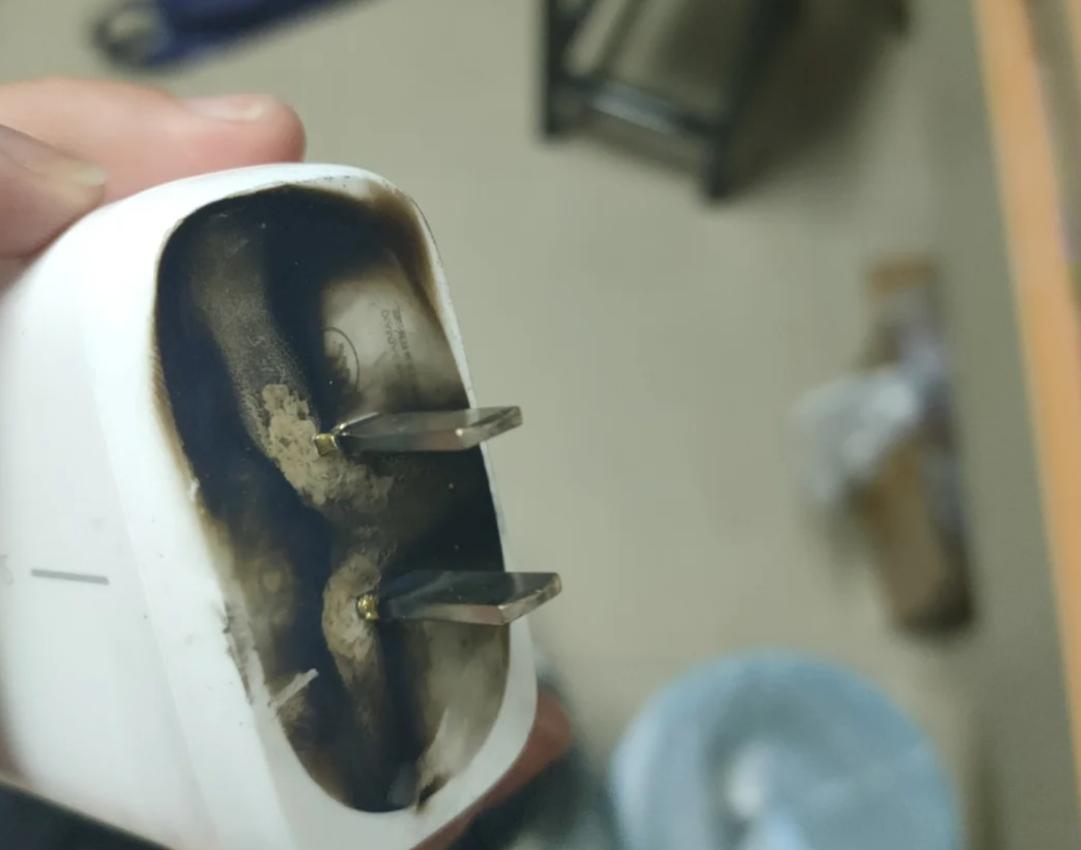 学校嚣张查寝被批评,学校临时抽查女生宿舍