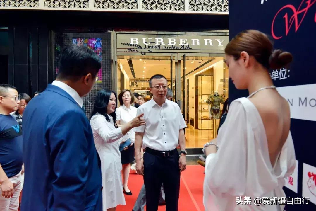 沈文裕钢琴独奏前奏曲,沈文裕独奏音乐会