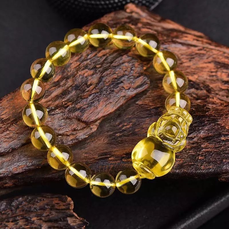 手串忌讳戴几颗珠子,手串的佩戴方法和讲究