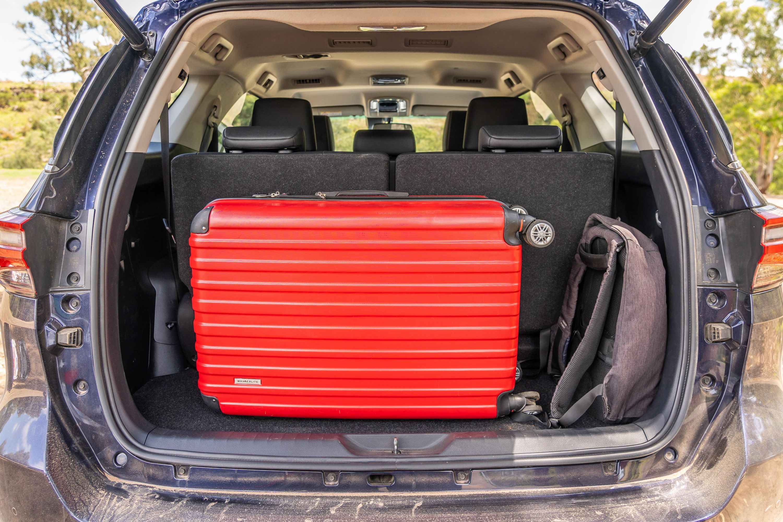 2018款丰田进口穿越者试驾,丰田穿越者对比丰田普拉多