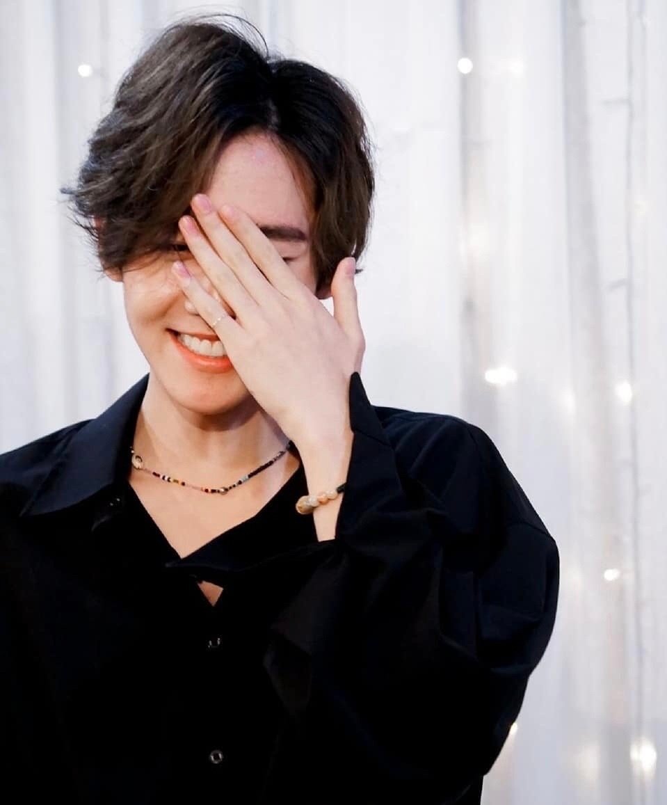 他泰让人一眼万年的外观：妞的鼻尖痣泡芙的笑眼文总的手