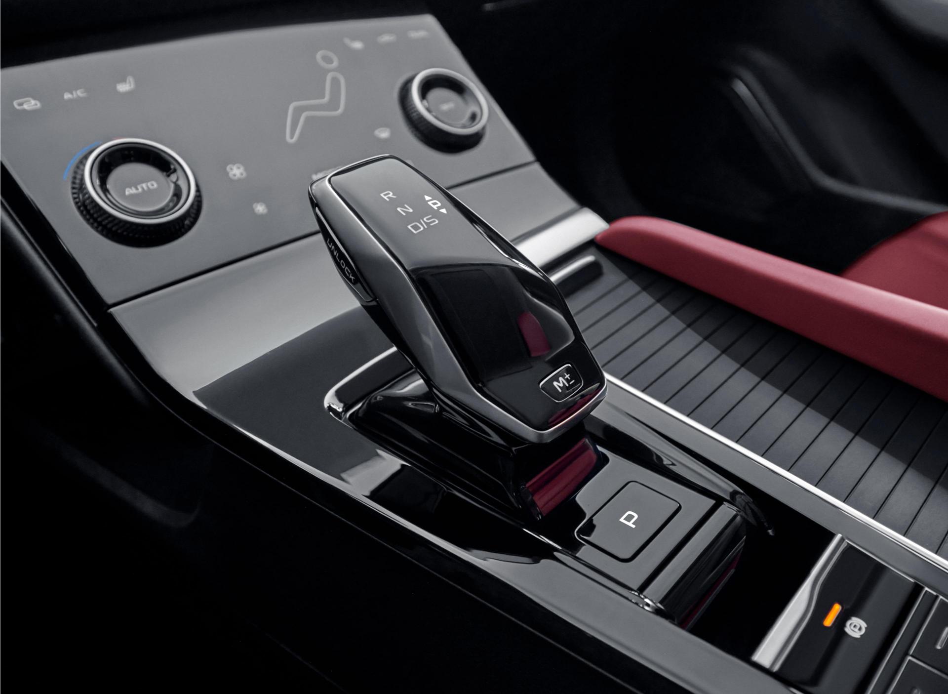 奔腾b70最新款的车主感受,春季车展第四代奔腾b70