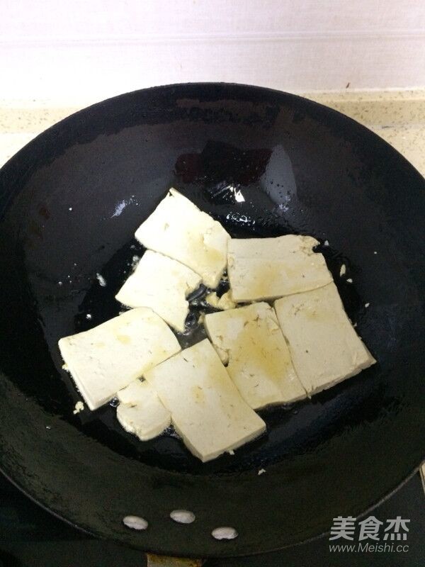豆腐的家常做法鸡蛋煎豆腐,煎豆腐粘锅视频教程