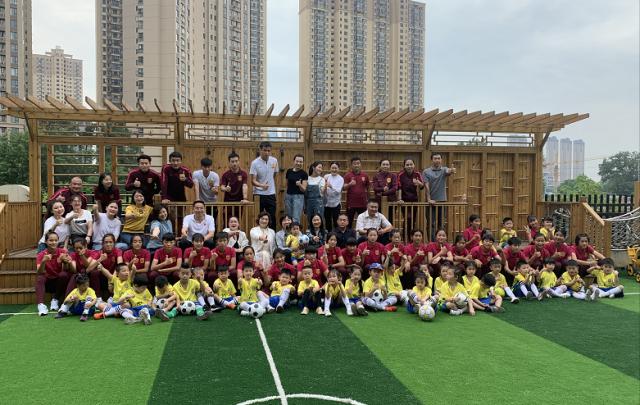 世界足球名人堂孙雯,孙雯世界足球小姐得奖