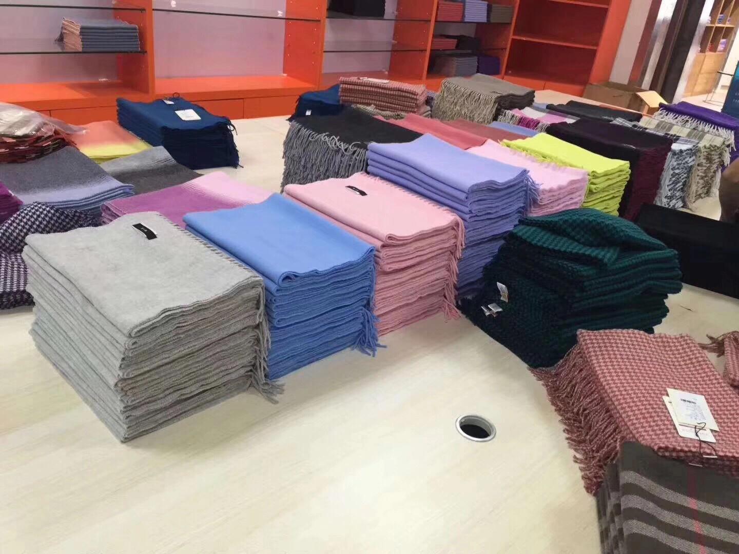 swarovski真丝羊绒围巾,真丝羊绒围巾