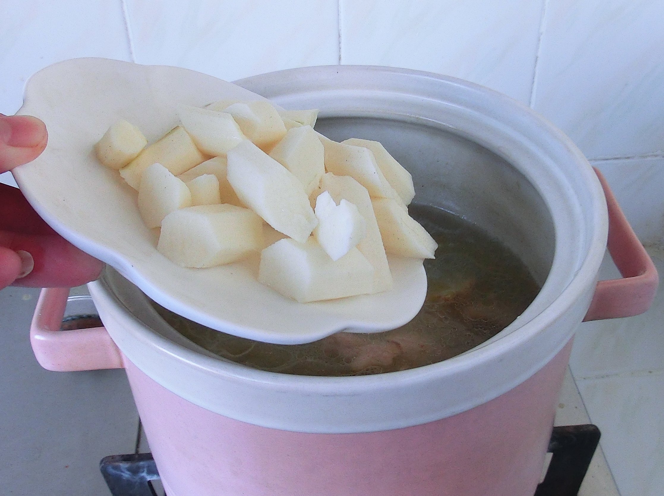 海参的正确泡发方法和做法,海参怎么才能不难吃