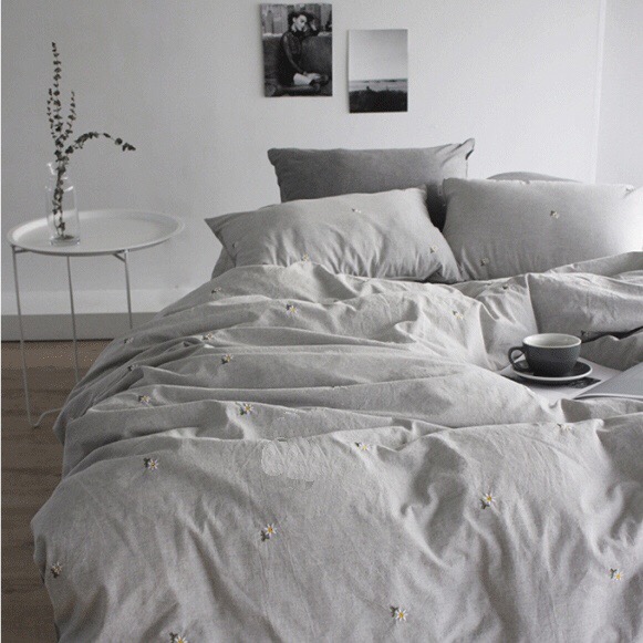 如何挑选床品四件套颜色款式,冬季如何挑选一床适合自己的床品